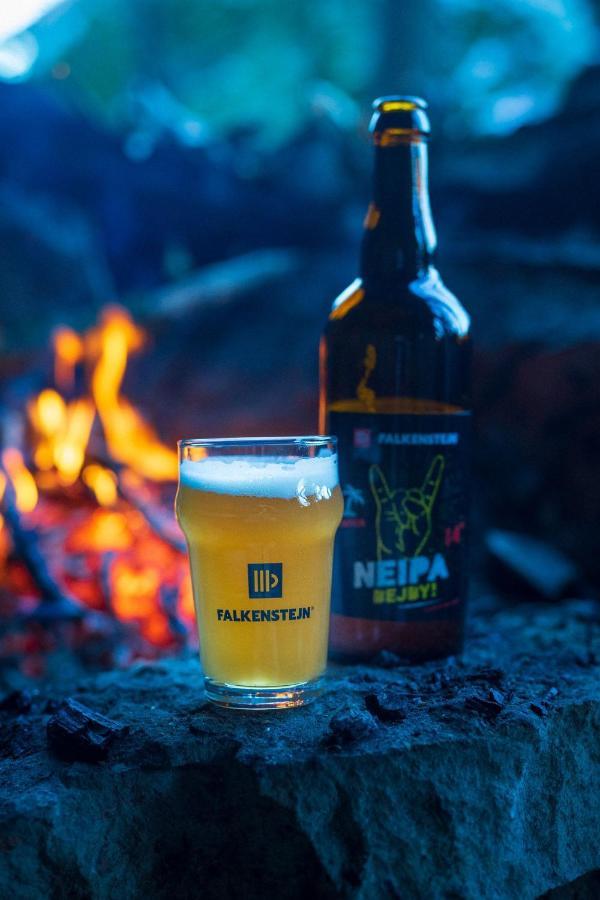Pivovar Falkenstejn Krásná Lípa エクステリア 写真